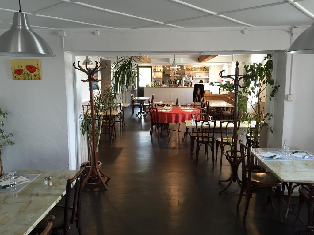 Hotel Saint Pierre Les Sauvages  Eksteriør billede